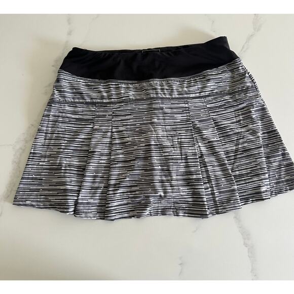 LL Bean Skort Size Small with Back Zipper - Picture 1 of 9